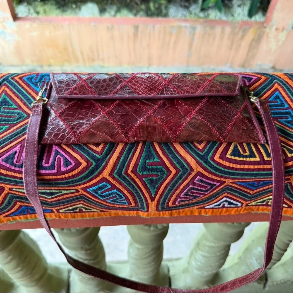 Vintage Patchwork‎ Red Leather Envelope Flap Shoulder Bag Burgundy Croc Embossed